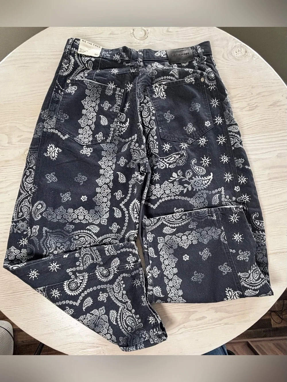 Free People We The Free Good Luck Printed Barrel Jeans Size 30